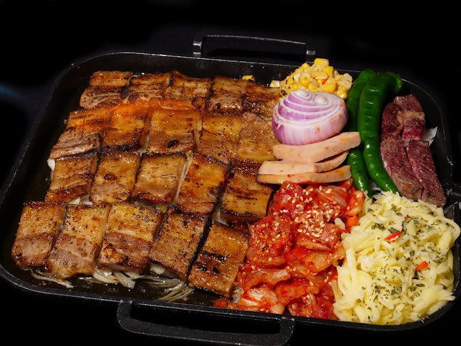 HANKANG POCHA 한강포차 ( The Most Affordable Korean Pocha ! 혜자스러운 한강포차 !) - Hospitality and gastronomy