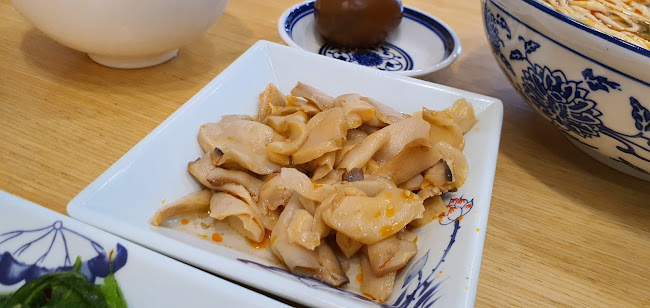 Tongue Tip Lanzhou Beef Noodles 舌尖尖 (Century Square) - Hospitality and gastronomy