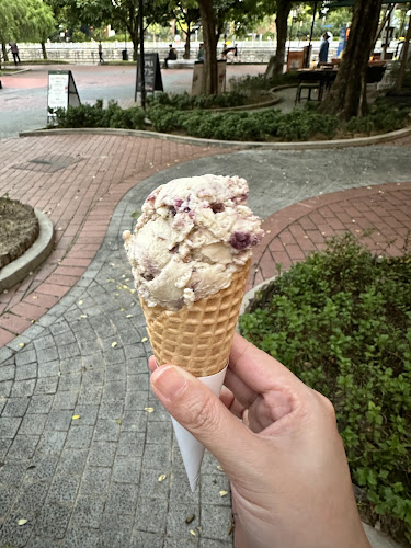 Laurent's Café & Chocolate Bar - Singapore