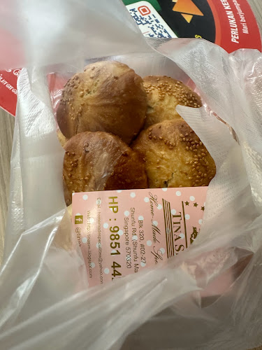 Comentarii opinii despre Tina Sim Bake Fresh