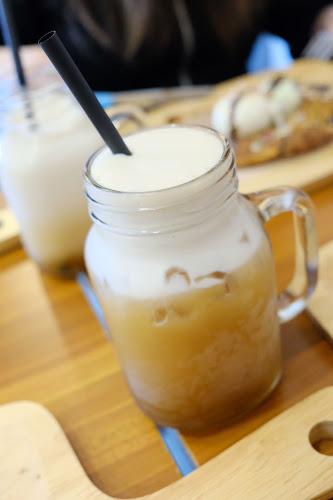 Comentarii opinii despre A Spoonful of Sugar