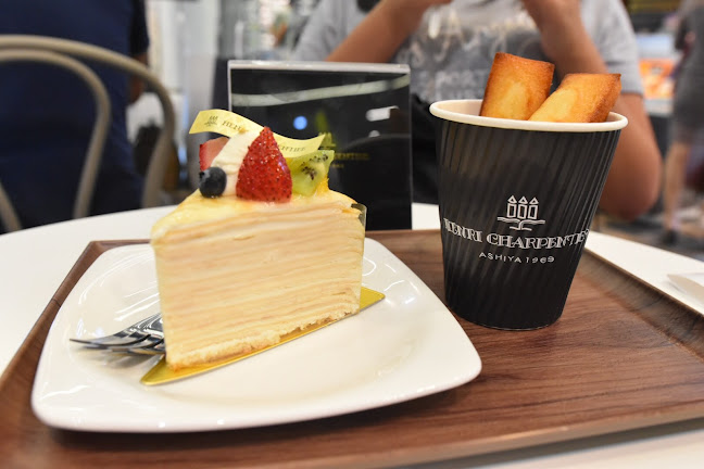 Comentarii opinii despre Henri Charpentier