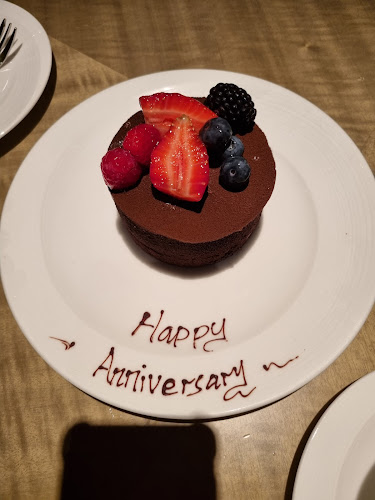 Jiang-Nan Chun - Hospitality and gastronomy