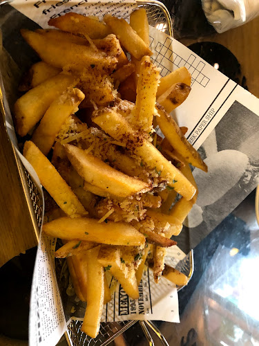 4 Changi Village Rd, #01-2090, Singapore 500004