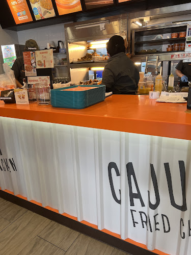 Popeyes Kallang Wave Mall - Hospitality and gastronomy