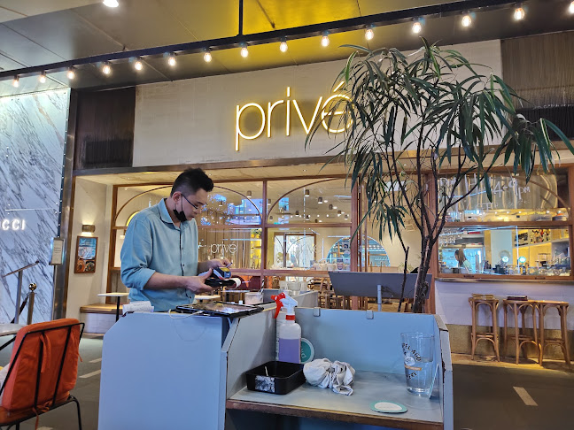 Privé Paragon - Singapore