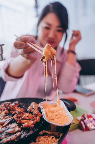 Siam Square Mookata - Holland V - Singapore