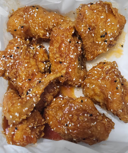 Jade’s Chicken (옥‘s Chicken) - Hospitality and gastronomy