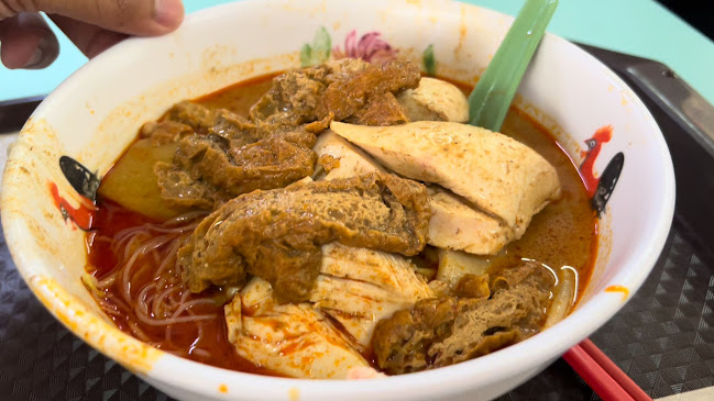 Heng Kee Curry Chicken Bee Hoon Mee