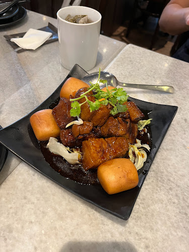 Wok Master Paya Lebar Square |Singapore Chinese Restaurant | Chili Crabs Curry Fish Head - Singapore