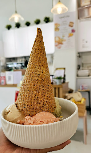 Lilac Oak | Vegan Café & Bakes