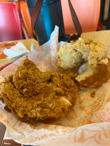 Popeyes Kallang Wave Mall - Hospitality and gastronomy