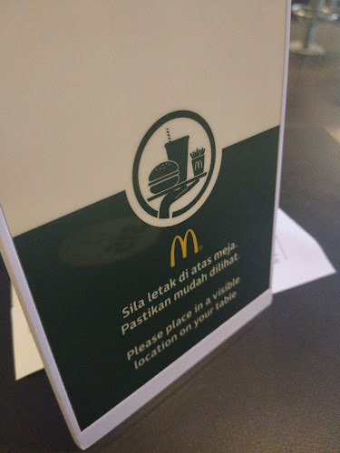 Opinii despre McDonald's Woodlands Mart în Singapore - Hospitality and gastronomy