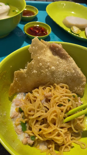 Bounce Teochew Fishball Noodles - Changi Airport Terminal 3