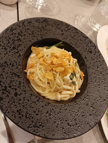 elemen 元素 - Singapore