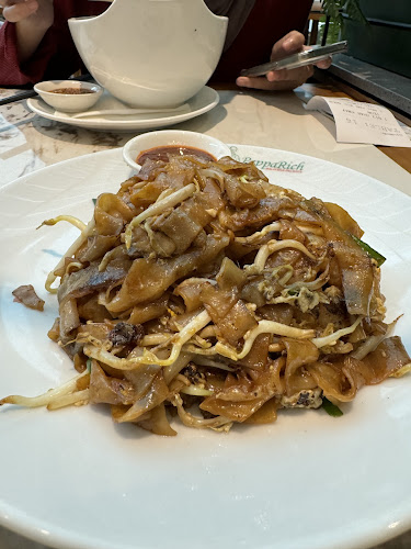 60 Airport Boulevard 03-24/25, Changi Airport Terminal 2 Singapore Changi Airport, 819643