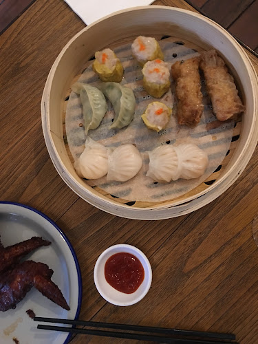 Comentarii opinii despre Good Luck - The Best of Singapore Craft Beers (Bugis - Haji Lane)