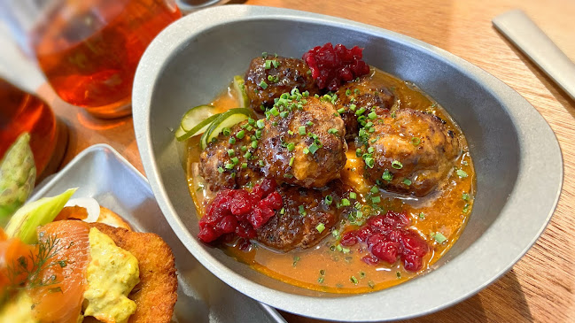 OVERBRØD - Hospitality and gastronomy