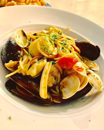 Opinii despre La Braceria Pizza & Grill în Singapore - Hospitality and gastronomy