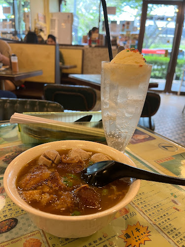 Opinii despre Friends Cafe HK 朋友冰室 în Singapore - Hospitality and gastronomy