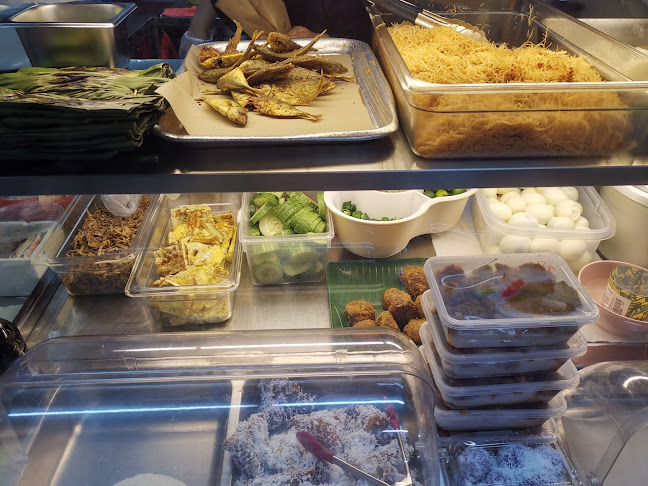 MacPherson Market & Food Centre - Hospitality and gastronomy