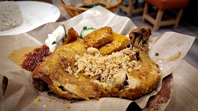 Opinii despre Ayam Penyet Ria - Lucky Plaza în Singapore - Hospitality and gastronomy