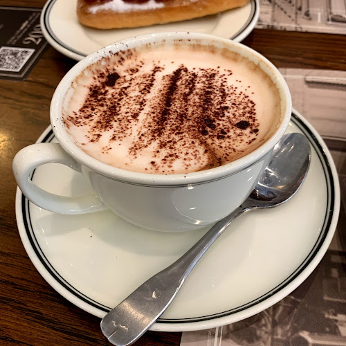 PAUL Ocean Financial Centre - Singapore