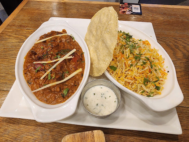 Comentarii opinii despre Zaffron Kitchen Star Vista