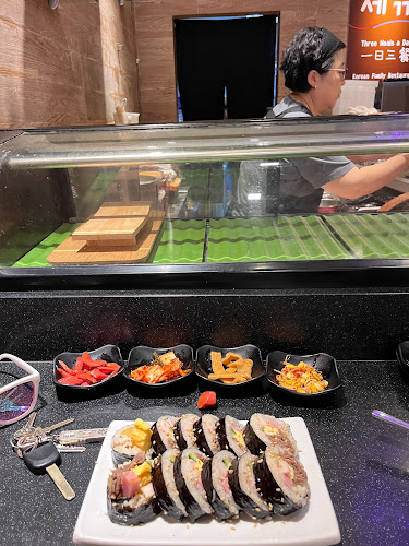 Opinii despre Three Meals A Day în Singapore - Hospitality and gastronomy