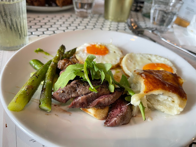 Comentarii opinii despre The Assembly Ground