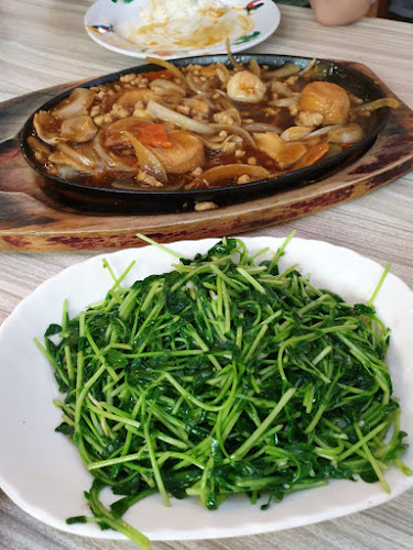 Wee Nam Kee Chicken Rice - Hospitality and gastronomy