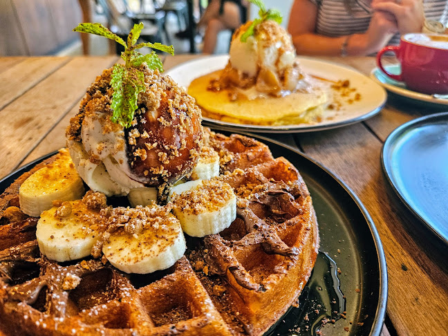 Refuel Cafe - Hospitality and gastronomy