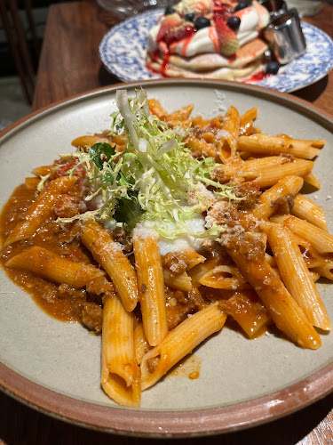 Surrey Hills Grocer - Woodleigh Mall (Pet Friendly) - Hospitality and gastronomy