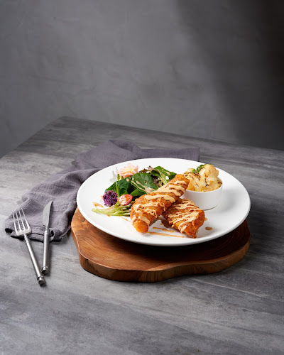 Opinii despre Overworked Gastrobar în Singapore - Hospitality and gastronomy