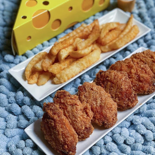 Comentarii opinii despre Overly Cheezy