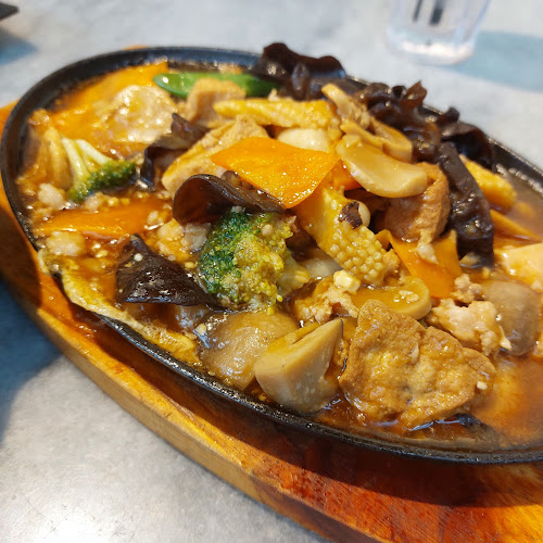 60 Paya Lebar Rd, #01-57 Paya Lebar Square, Singapore 409051