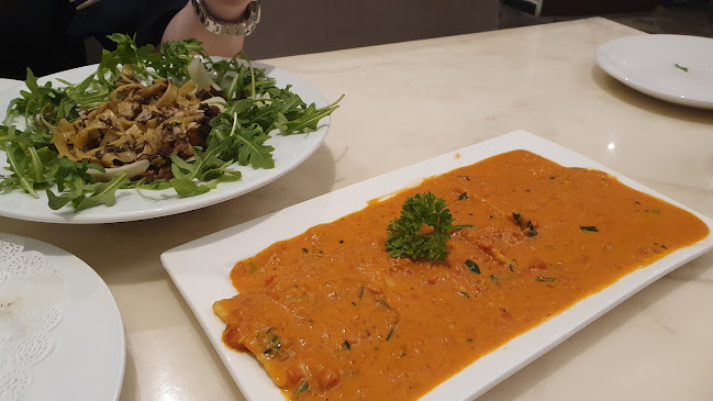 Blk 44 Jln Merah Saga, #01-60 Chip Bee Gardens, Singapore 278116