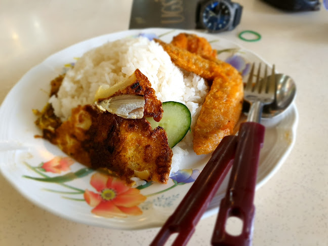 Latiffa Huri - Famous Nasi Lemak - Hospitality and gastronomy