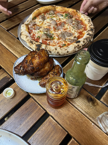 Comentarii opinii despre Gusta Sourdough Pizza Co.