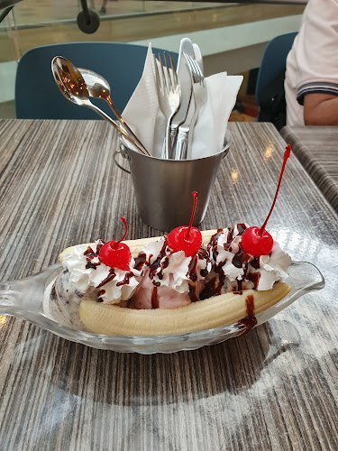 Geláre @ Tampines 1 - Hospitality and gastronomy