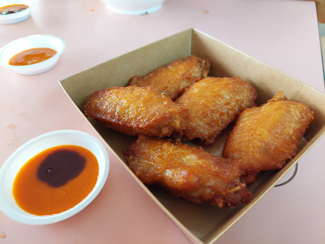 Bai Nian Yong Tau Foo - Hospitality and gastronomy