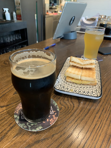 Orh Gao Taproom Craft Beer Bar - Hospitality and gastronomy