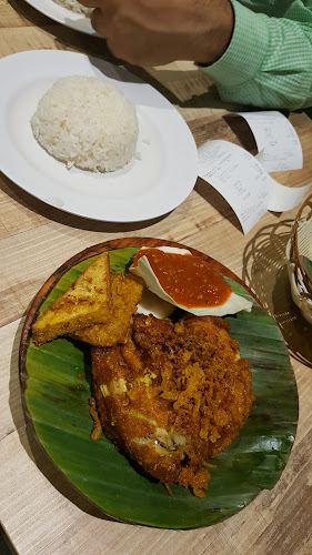 Penyet Town - Hospitality and gastronomy