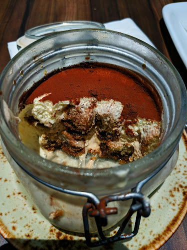 Poulet - VivoCity - Hospitality and gastronomy