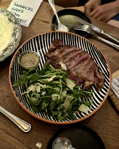 Comentarii opinii despre MERCI MARCEL EAST COAST