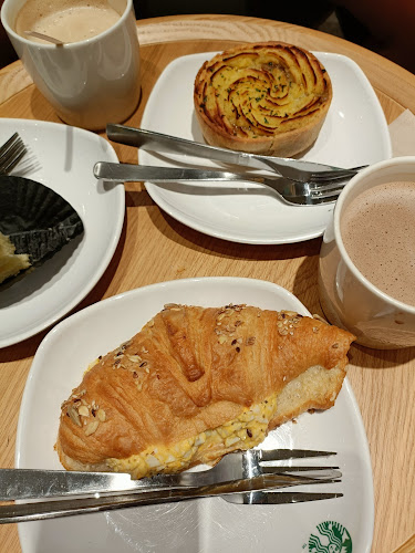 Comentarii opinii despre Starbucks YewTee Point