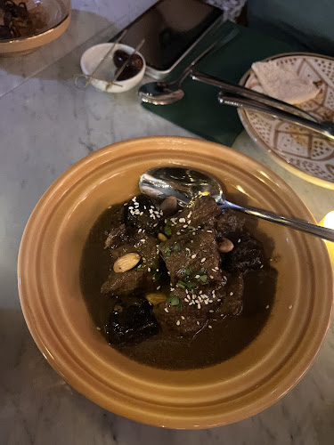 Opinii despre Naema - Moroccan & Mediterranean Cuisine în Singapore - Hospitality and gastronomy