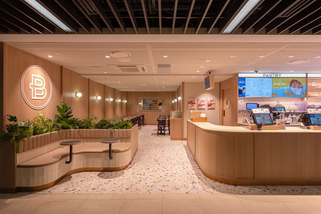 Paris Baguette Hillion Mall - Hospitality and gastronomy