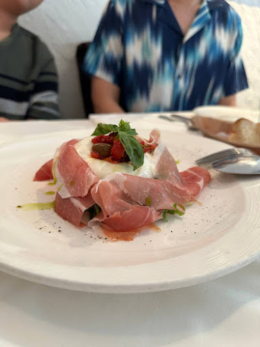 Etna Italian Restaurant (Duxton) - Hospitality and gastronomy