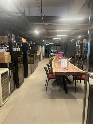 32 Hongkong St, #01-01, Singapore 059671